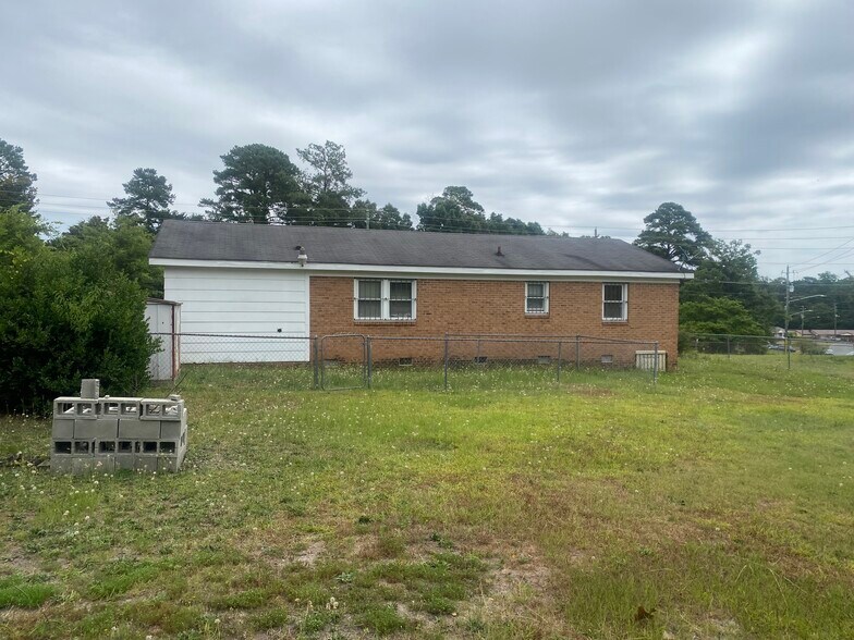 Building Photo - 6165 Timberland Dr