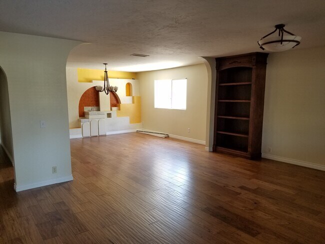 Building Photo - 5005 63rd St