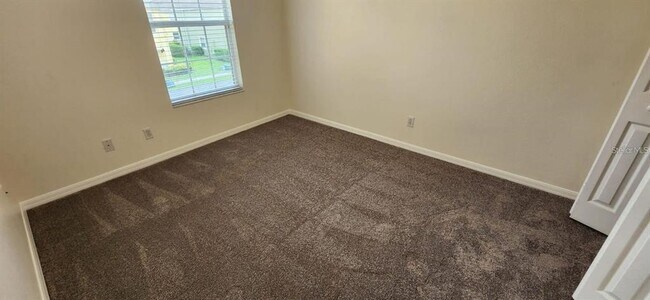 Building Photo - 536 Cresting Oak Cir