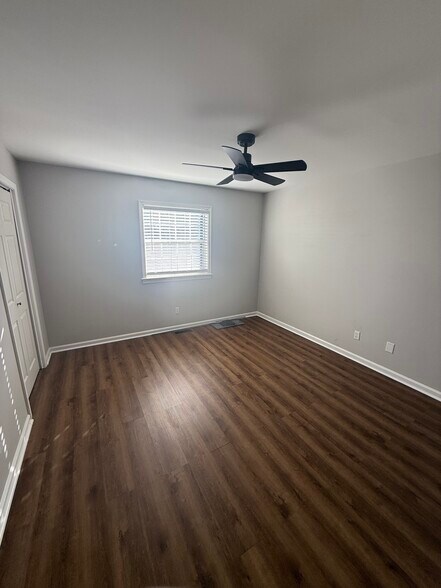 Building Photo - 3751 Jamestown Cir