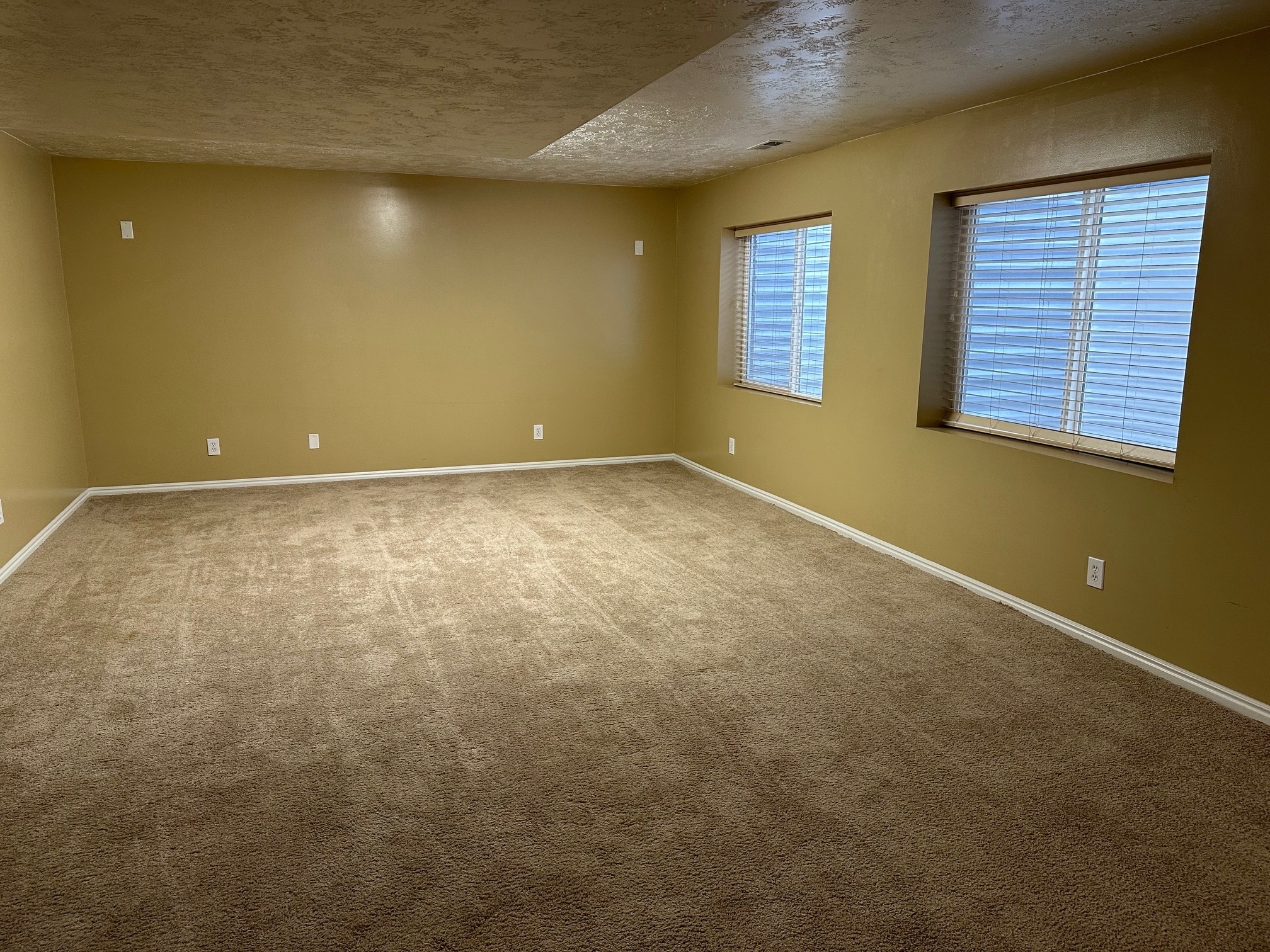 Building Photo - 2824 W Ivory Way