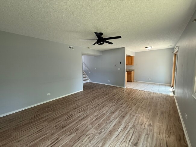 Building Photo - 1711 Bell Dr