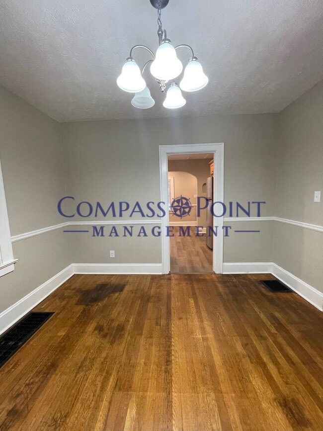 Building Photo - Welcome To Your New Home! FIRST MONTH'S RENT FREE!!