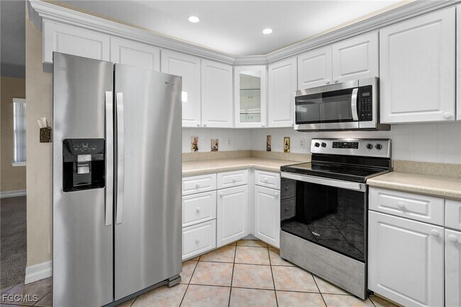 Building Photo - 517 SE 43rd St