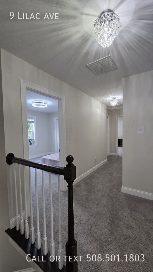 Building Photo - 9 Lilac Ave