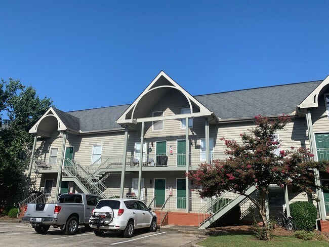 Building Photo - Courtyard Condominiums 14 & 16