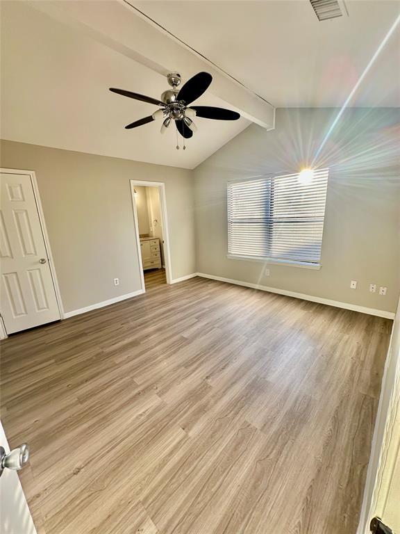 Building Photo - 1102 Serenada Dr