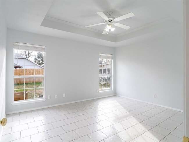 Building Photo - 2802 W Sunset Dr