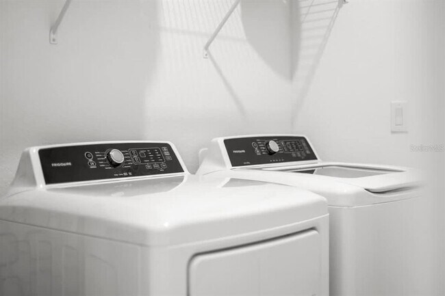 Building Photo - 1638 Saddlewood Cir