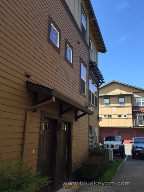 Building Photo - REDUCED $100.. 1/2 Month Rent Free!   2 Bed, 2.5 Bath Townhome at Woodhaven Crossing in Sherwood
