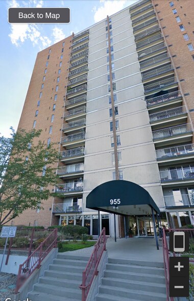 Building Photo - 955 Eudora St