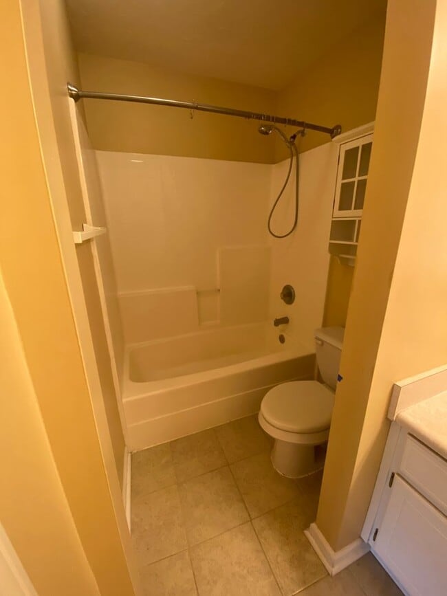Building Photo - 3 bedroom 2 bath townhome in Towne Park