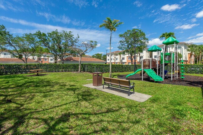 Building Photo - 9901 Baywinds Blvd