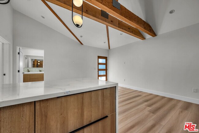 Building Photo - 2766 N Frederic St