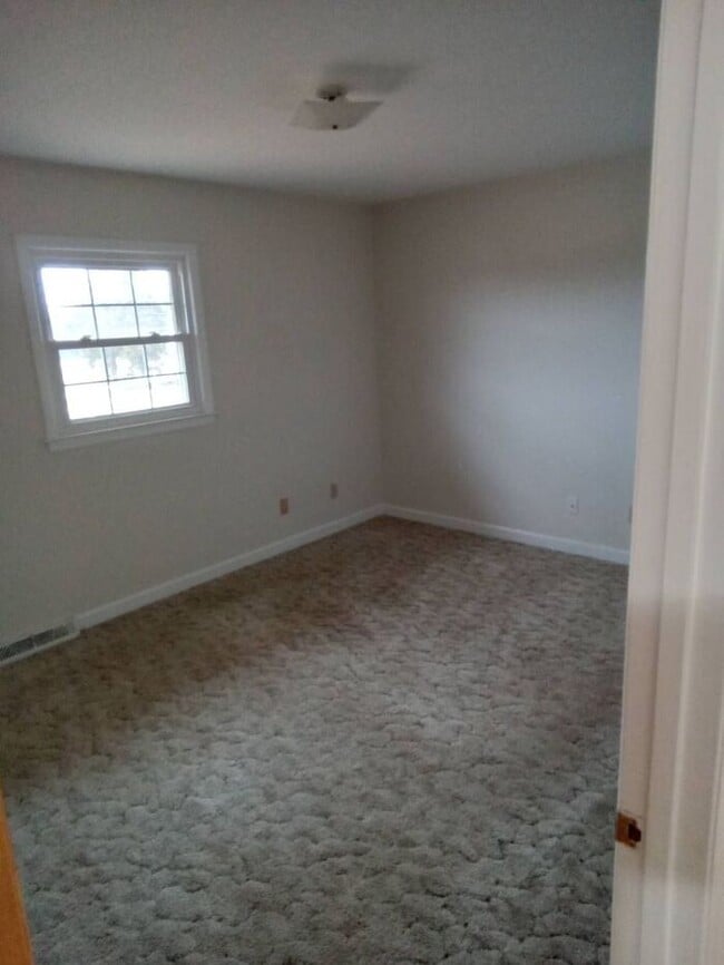 Building Photo - All Brick Ranch Home In Indian Trail!