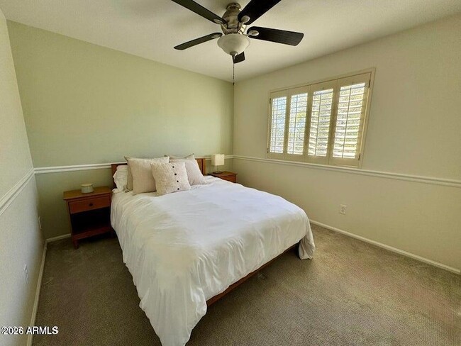 Building Photo - 1405 E Goldenrod St