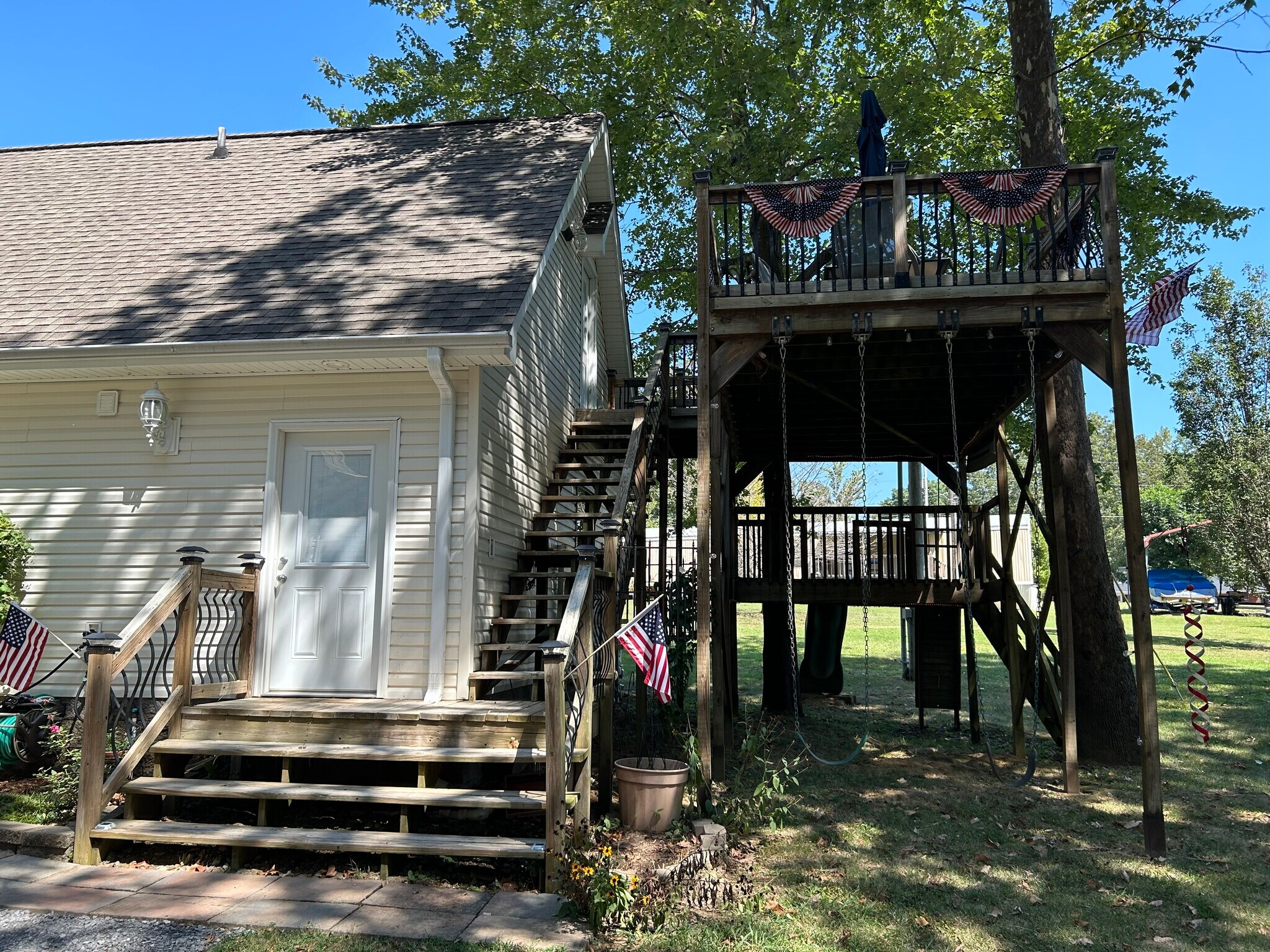 Building Photo - 56 Panorama Dr