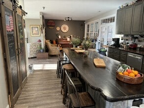 Building Photo - 1428 Outpost Rd