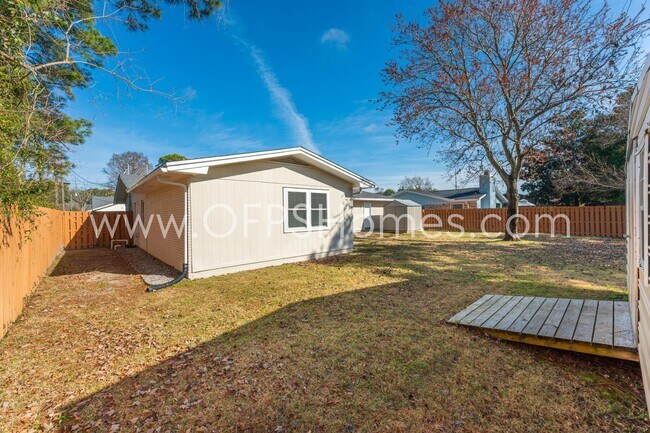 Building Photo - 606 Ironwood Dr