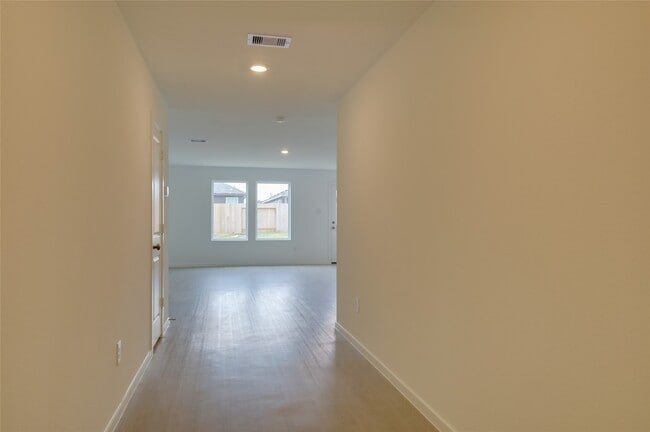 Building Photo - 10915 Tawny Rdg Dr