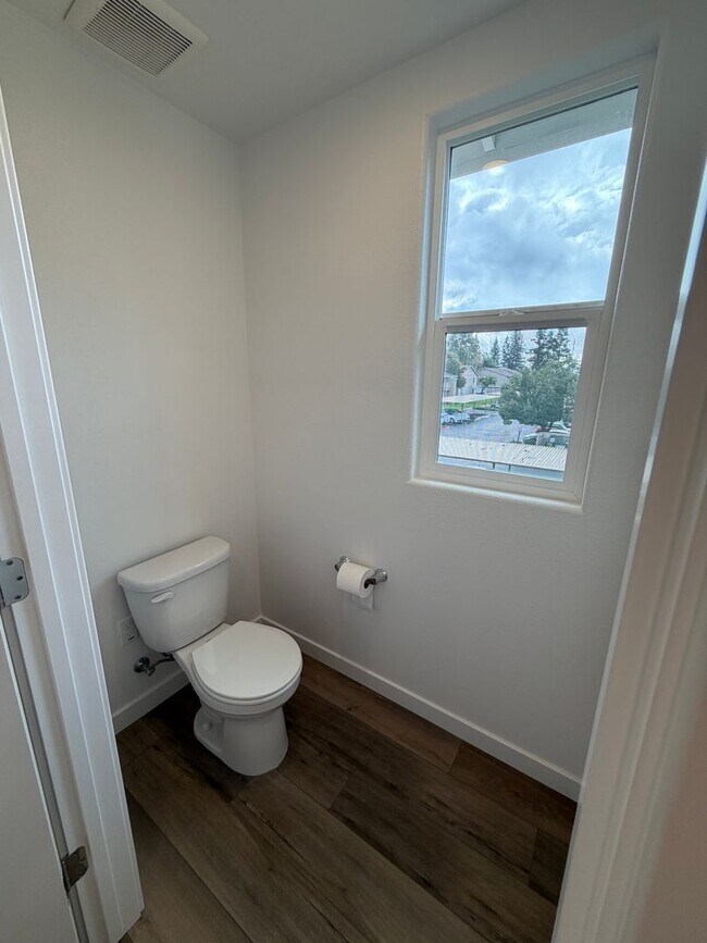 Building Photo - 3 Bedroom | 2.5 Bathroom | New single family home