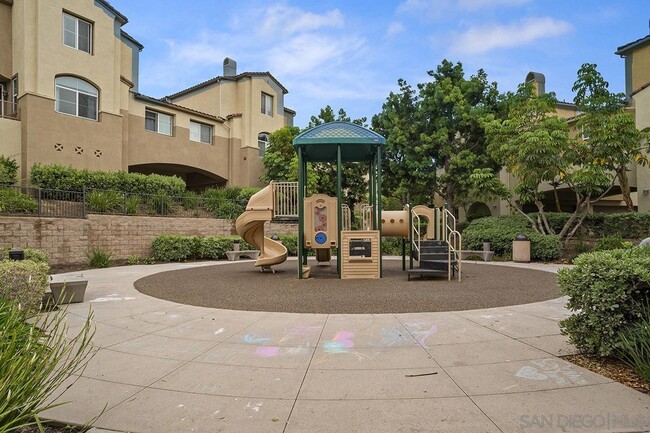 Building Photo - 644 Hatfield Dr