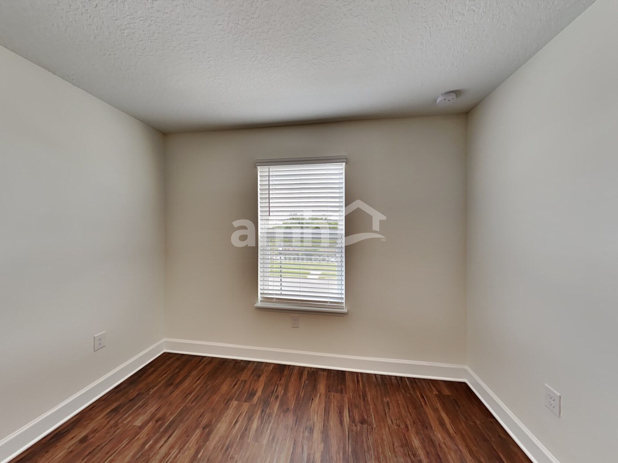 Building Photo - 1115 Walden Pond Dr