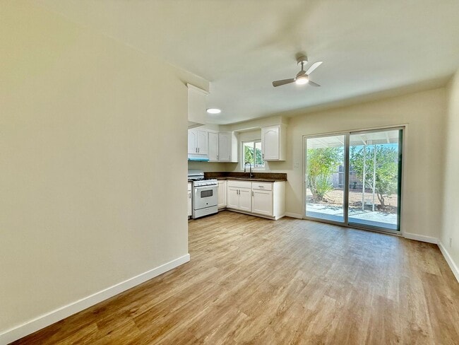 Building Photo - Beautifully Remodeled 3-Bed, 2-Bath Home i...