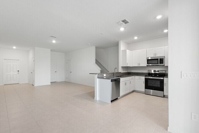 Building Photo - Brand New Townhome For Rent in Stonegate P...