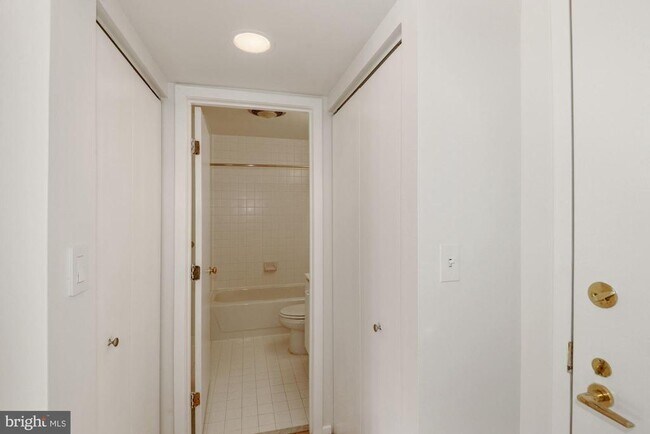 Building Photo - 2111 Wisconsin Ave NW