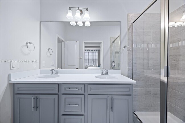 Building Photo - 5180 Eucalyptus Dr