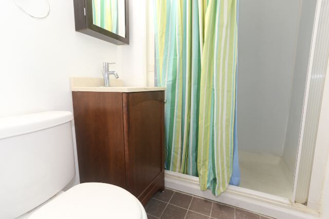 Building Photo - 1473 W Erie St