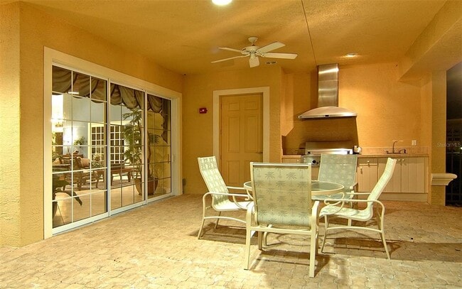 Building Photo - 8363 Miramar Way