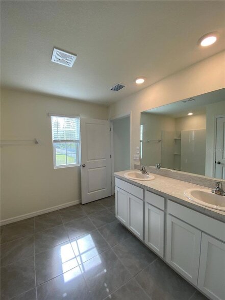 Building Photo - 2280 NW 246th Ter