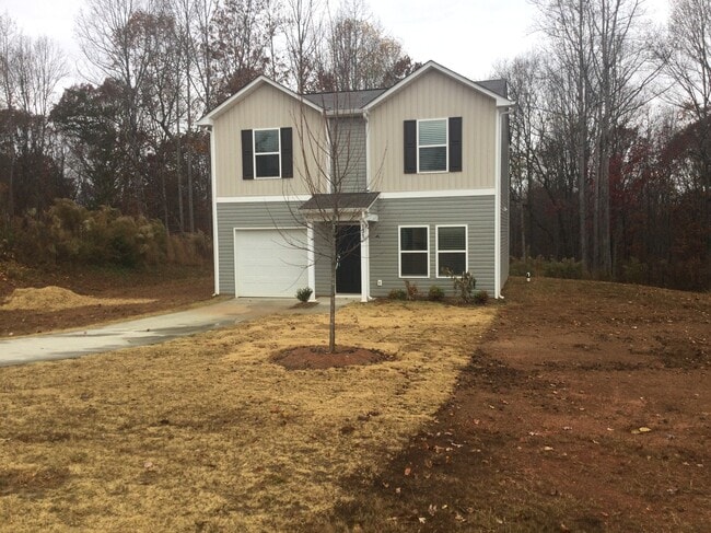 Primary Photo - 135 Mountain Crest Dr