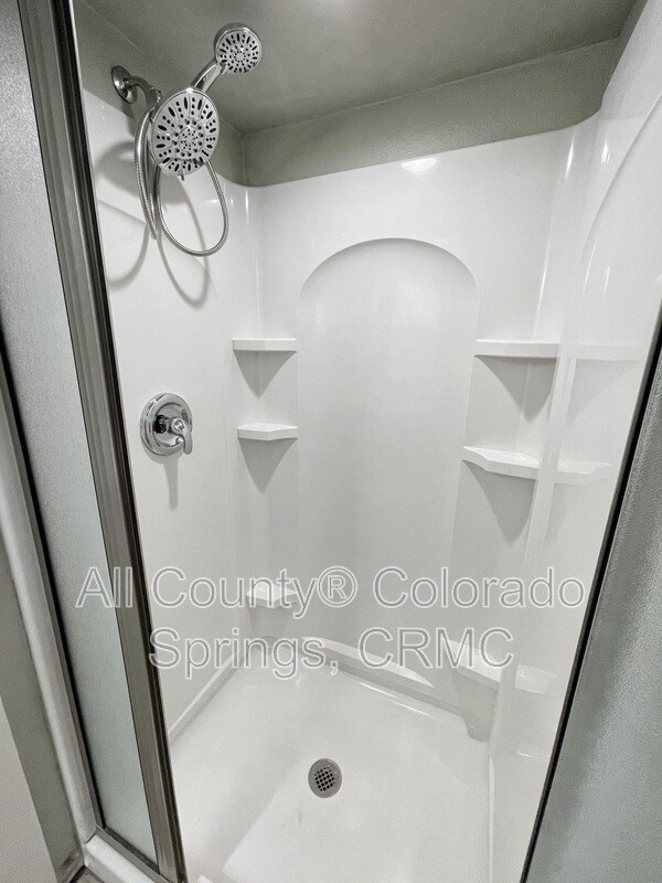 Building Photo - 2003 N El Paso St