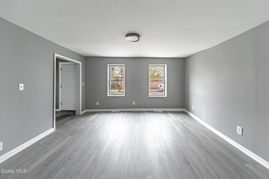 Building Photo - 362 2nd St