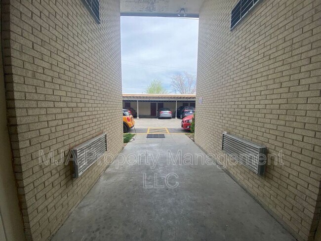 Building Photo - 2640 W 3800 S