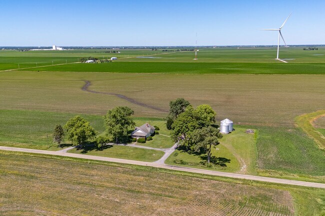 Building Photo - Charming 2 Bedroom, 1 Bathroom Rural Home for Rent