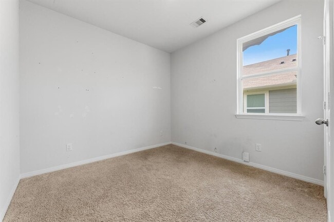 Building Photo - 202 Eagle Mountain Trl1