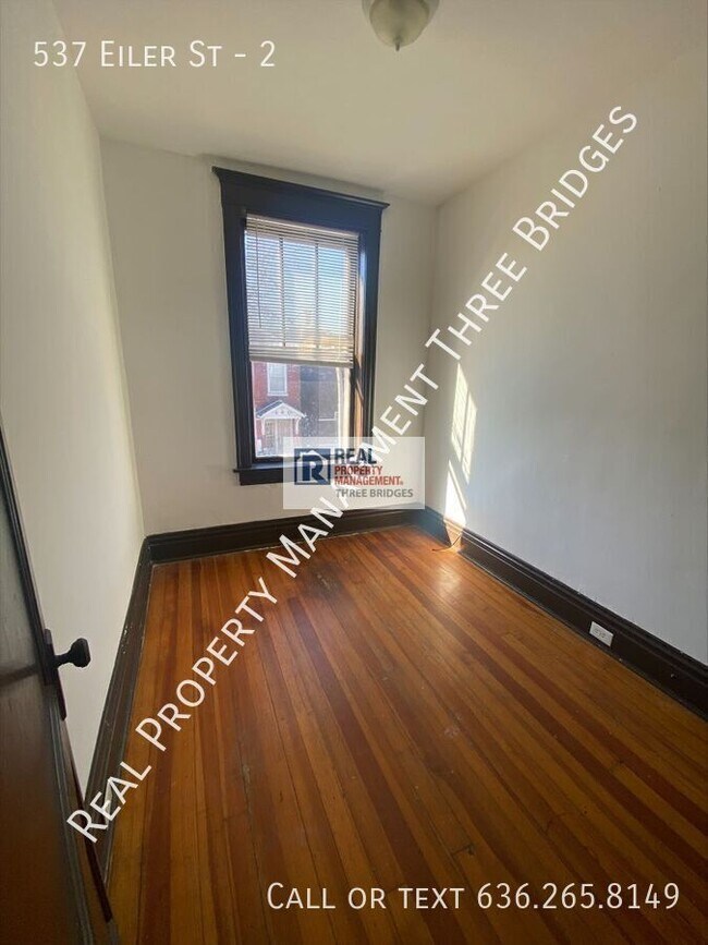 Building Photo - 537 Eiler St