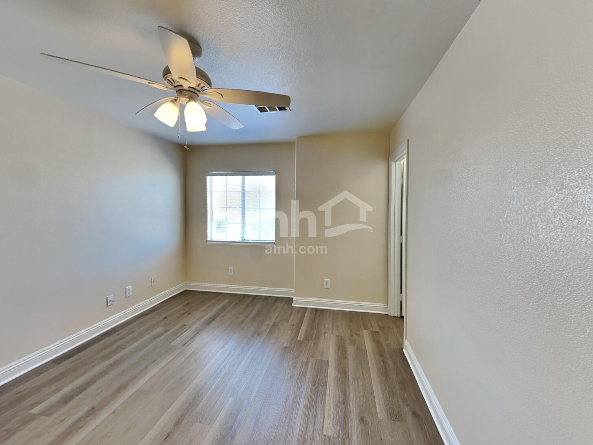 Building Photo - 5842 Crumbling Ridge St