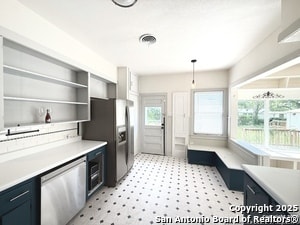 Building Photo - 1214 Sutton Dr