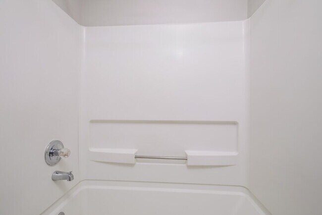 Building Photo - 1432 Smokey Mountain Dr