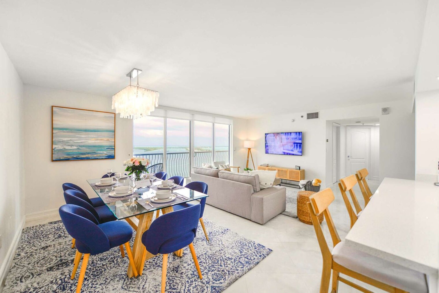 Building Photo - 1200 Brickell Bay Dr