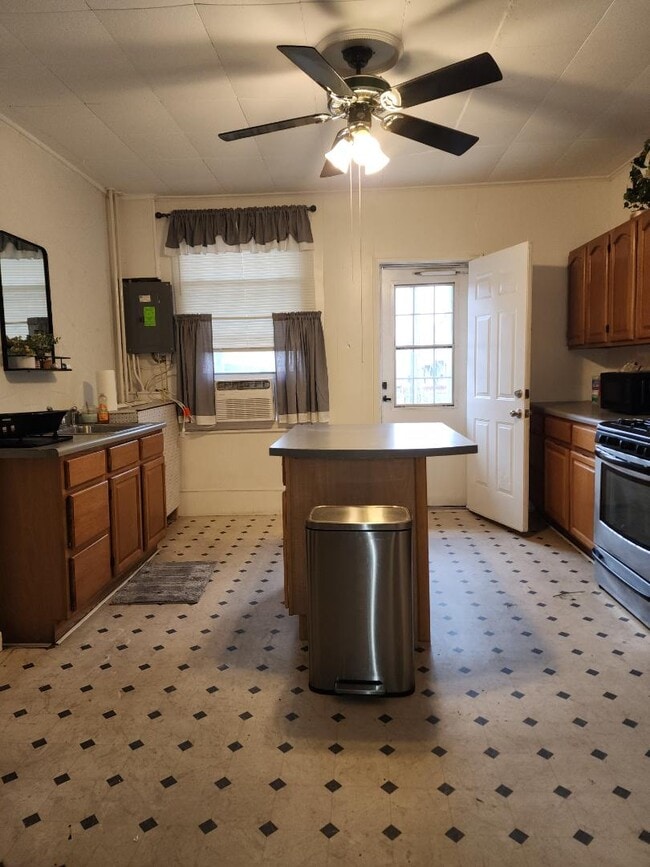 Building Photo - 3111 McElderry St