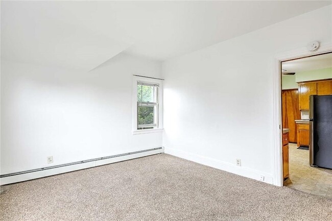Building Photo - 40 Brightridge Ave