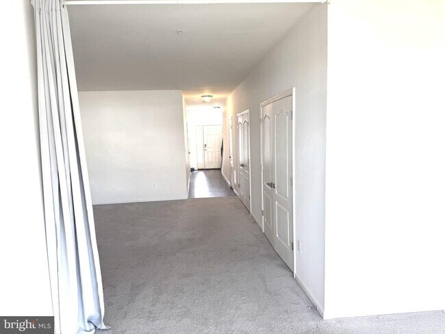 Building Photo - 9610 Eaves Dr