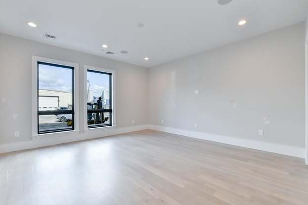 Building Photo - 377 West First St-