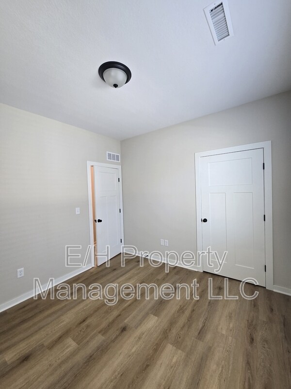 Building Photo - 12195 Fennec St